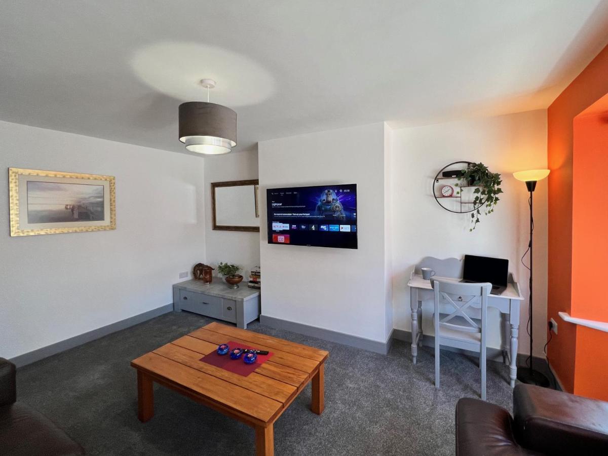 Curzon House One - Great For Contractors Or Family Holidays 克利索普斯 外观 照片