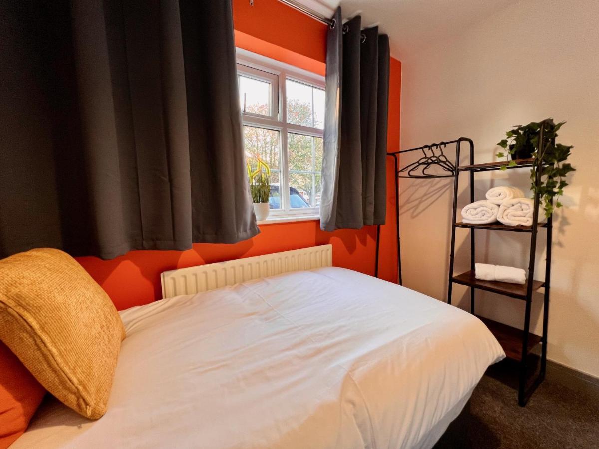 Curzon House One - Great For Contractors Or Family Holidays 克利索普斯 外观 照片